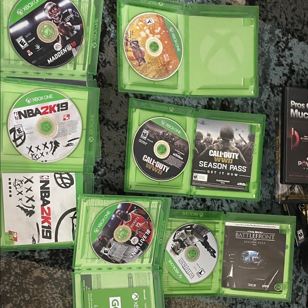 Xbox One Video Game Bundle - 7games - Picture 3 of 6